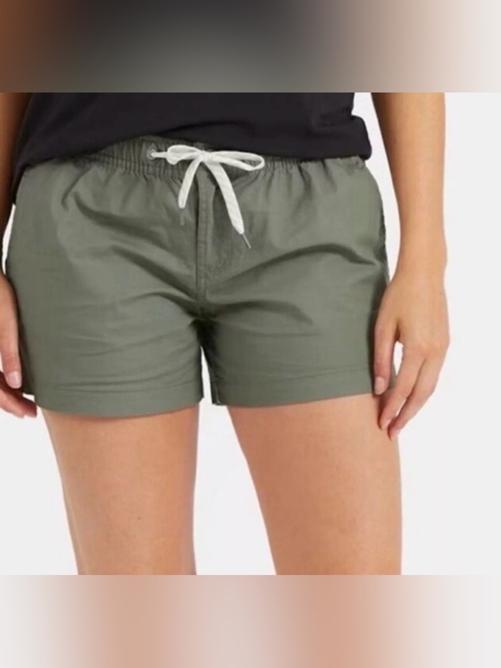 Vuori Women’s Olive Ripstop Drawstring Shorts LIKE NEW 30 Waist (Size M)